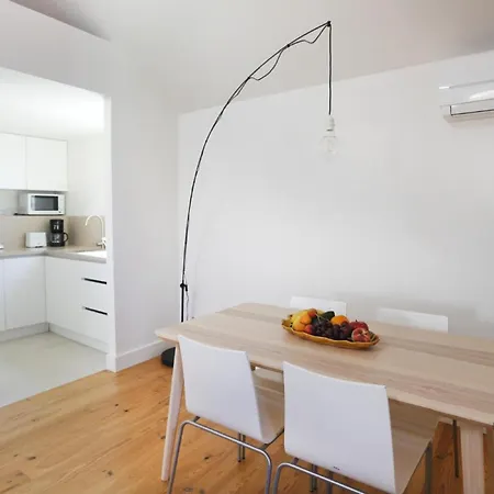 Loft Bica Com Vista O Rio * Lisbon