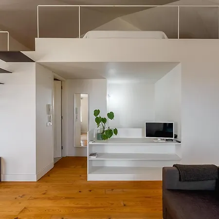 Loft Bica Com Vista O Rio Lisbon